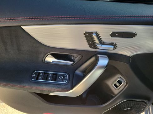 Used 2020 Mercedes-Benz CLA 250 image 23