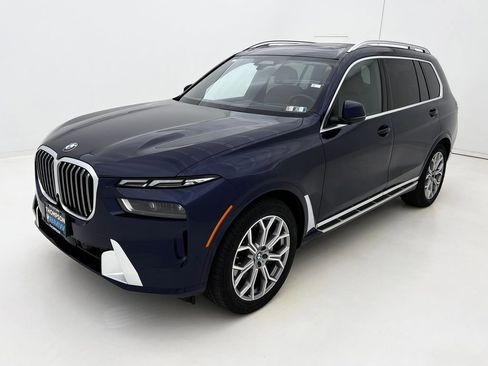Used 2023 BMW X7 xDrive40i image 4