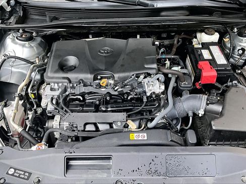 Used 2024 Toyota Camry LE FWD image 32