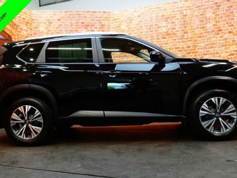 Certified 2023 Nissan Rogue SV w/ SV Premium B Package AWD/4WD image 8
