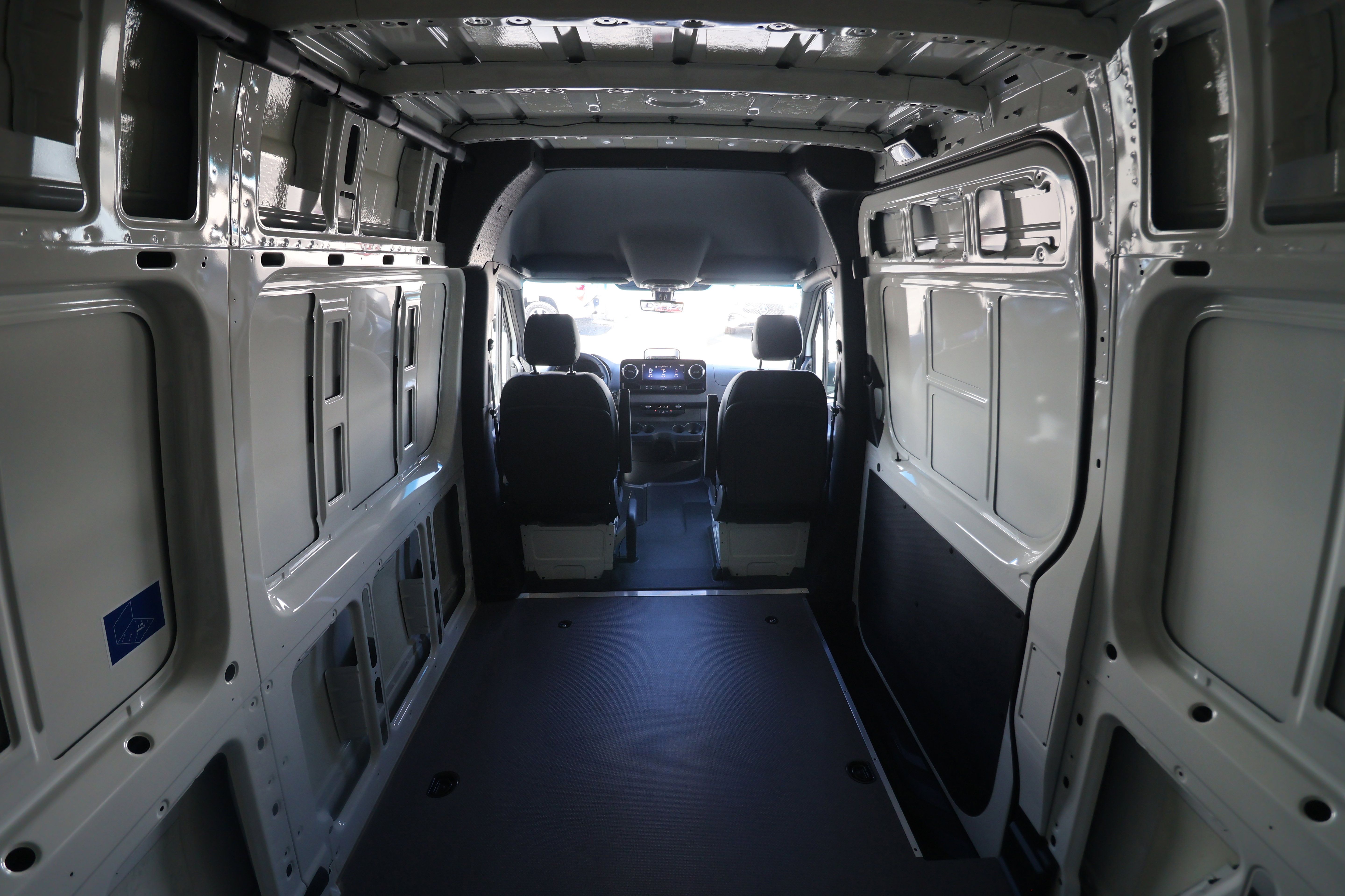 New 2025 Mercedes-Benz Sprinter 2500 image 7
