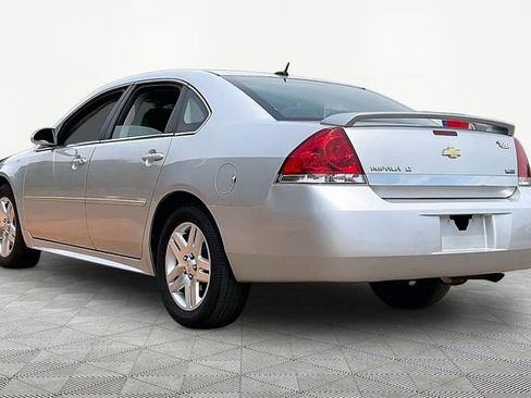 Used 2011 Chevrolet Impala LT FWD image 4