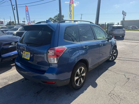 Used 2018 Subaru Forester 2.5i Premium AWD/4WD image 4