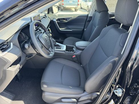 New 2025 Toyota RAV4 LE image 2