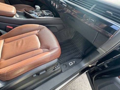 Used 2019 Audi Q7 3.0T Premium w/ Cold Weather Package image 38