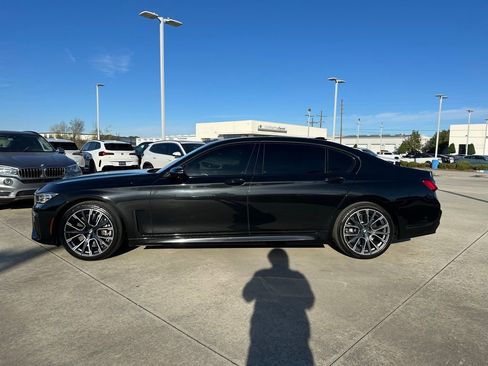 Used 2020 BMW 750i xDrive w/ Executive Package image 6