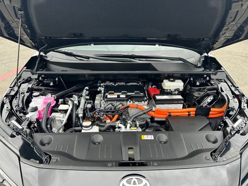 Used 2025 Toyota bZ4X FWD image 30