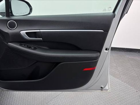 Used 2025 Hyundai Sonata SEL FWD image 21