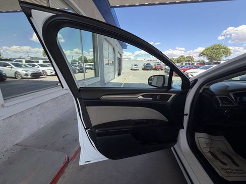 Used 2017 Ford Fusion S FWD image 11