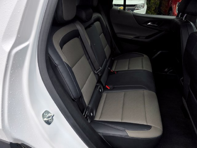 Used 2025 Chevrolet Equinox LT w/ Convenience Package II AWD/4WD image 14