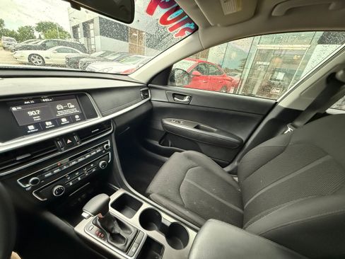 Used 2019 Kia Optima LX FWD image 10