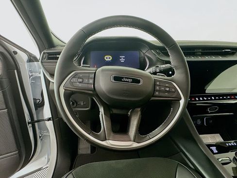 New 2026 Jeep Grand Cherokee L 4WD image 16