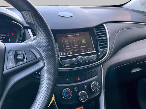 Used 2019 Chevrolet Trax LS FWD image 7