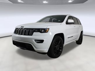 Used 2019 Jeep Grand Cherokee Altitude video 1