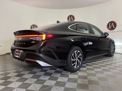 New 2026 Hyundai Sonata Blue image 5