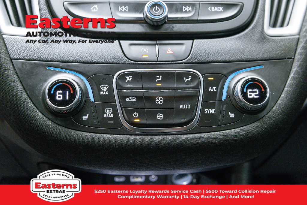 Used 2025 Chevrolet Malibu LT FWD image 21