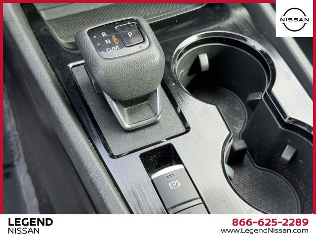 Used 2023 Nissan Rogue S AWD/4WD image 29