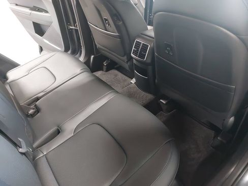 Used 2023 Kia Sportage EX AWD/4WD image 11