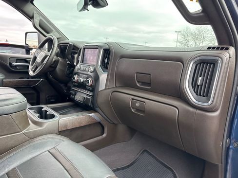 Certified 2023 GMC Sierra 3500 Denali w/ Denali Ultimate Package AWD/4WD image 44