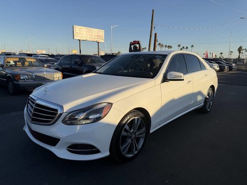 Used 2014 Mercedes-Benz E 350 Sedan image 3