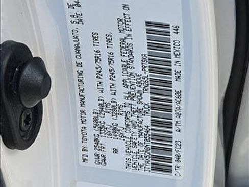 Used 2022 Toyota Tacoma SR5 RWD image 23