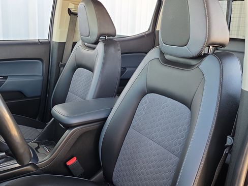 Used 2020 Chevrolet Colorado Z71 image 13