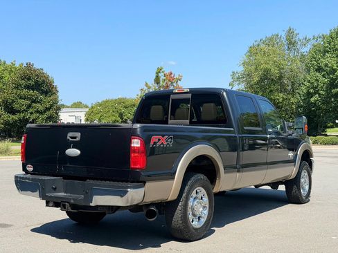 Used 2012 Ford F250 Lariat w/ Chrome Pkg AWD/4WD image 3
