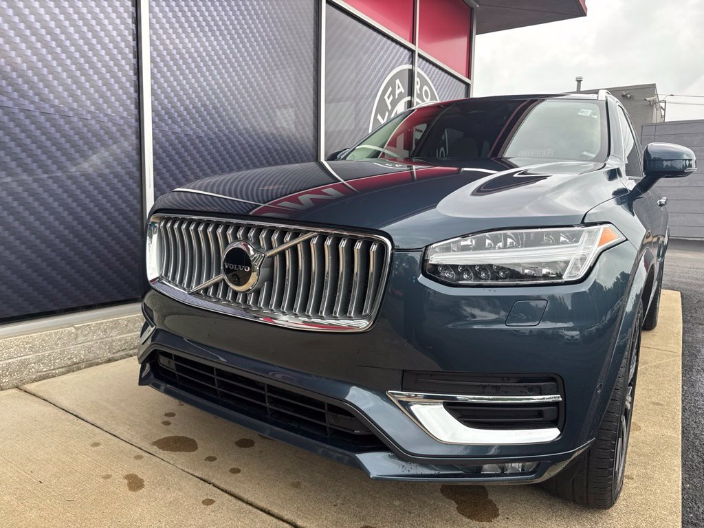 Used 2023 Volvo XC90 B6 Plus AWD/4WD image 18