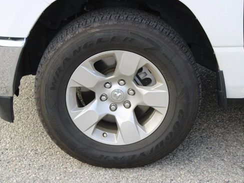 Used 2024 RAM 1500 Big Horn w/ Trailer Tow Group image 8