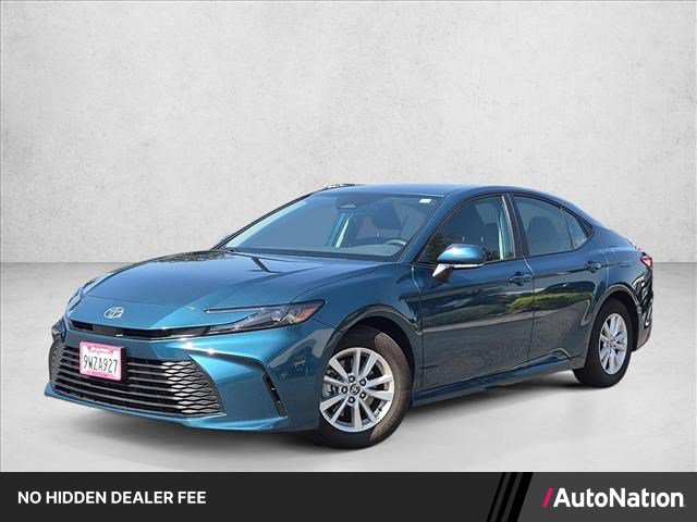 Used 2026 Toyota Camry LE w/ Convenience Package FWD image 1