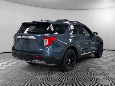Used 2020 Ford Explorer XLT w/ Equipment Group 202A AWD/4WD image 8