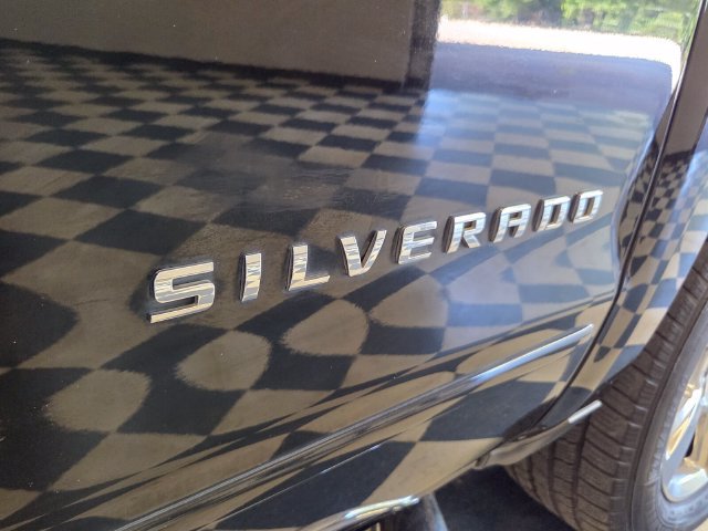 Used 2018 Chevrolet Silverado 1500 LT w/ All Star Edition RWD image 17
