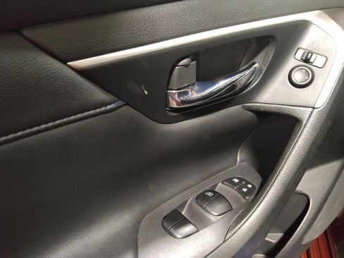 Used 2017 Nissan Altima 2.5 SR image 27