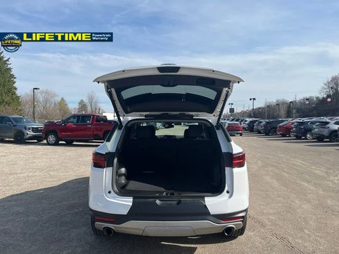 Used 2024 Chevrolet Blazer LT AWD/4WD image 8