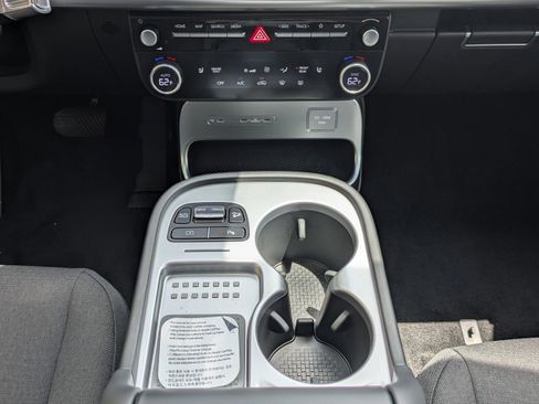 New 2026 Hyundai Ioniq 9 SE image 22