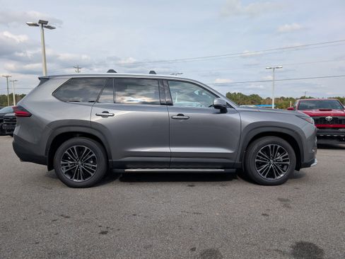 New 2026 Toyota Grand Highlander AWD Hybrid image 6