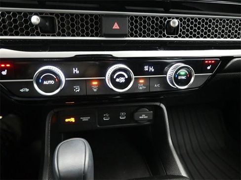 Certified 2025 Honda Civic Sport image 23