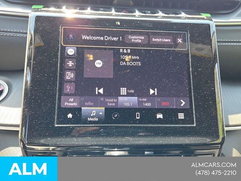 Used 2025 Jeep Grand Cherokee Laredo w/ Luxury Tech Group I AWD/4WD image 25