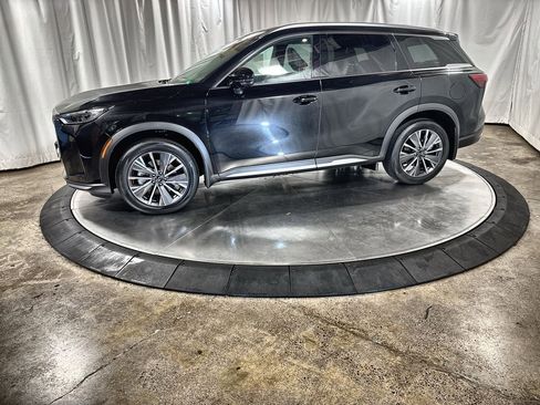 New 2026 INFINITI QX60 Luxe image 1