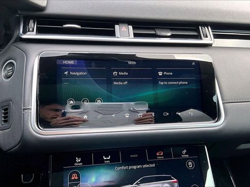 Used 2020 Land Rover Range Rover Velar R-Dynamic HSE image 35