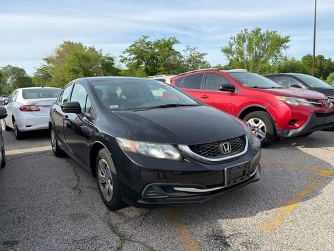 Used 2014 Honda Civic LX image 2