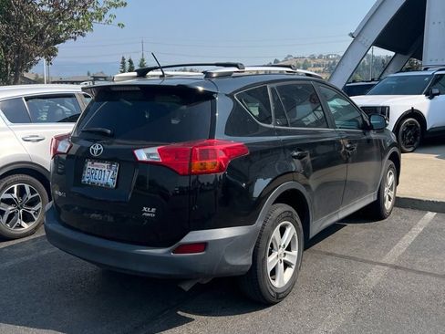 Used 2013 Toyota RAV4 XLE AWD/4WD image 6