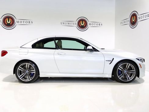 Used 2018 BMW M4 Convertible image 38