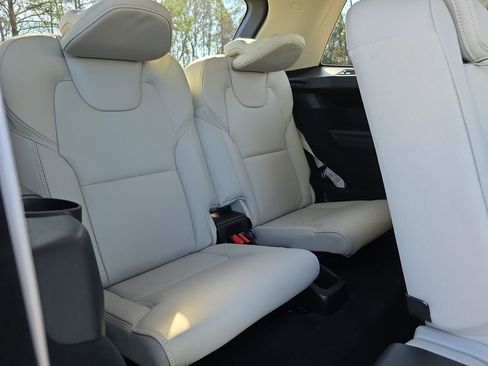 New 2026 Volvo XC90 B6 Ultra image 20
