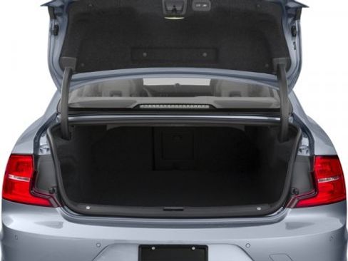 Used 2017 Volvo S90 T5 Momentum w/ Vision Package image 12