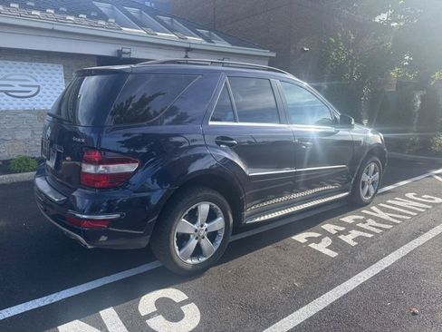 Used 2011 Mercedes-Benz ML 350 4MATIC image 8