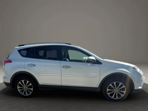 Used 2018 Toyota RAV4 Limited image 5