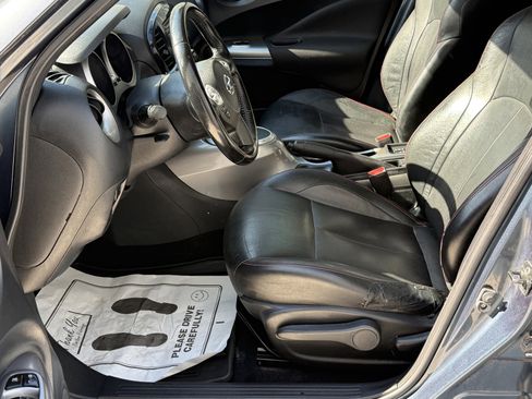 Used 2013 Nissan Juke SL FWD image 17