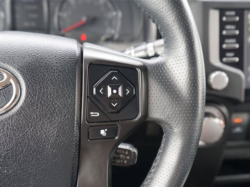 Used 2020 Toyota 4Runner SR5 Premium AWD/4WD image 17