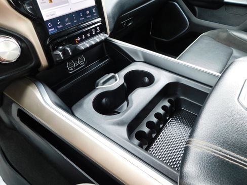 Used 2022 RAM 1500 Laramie w/ Laramie Southwest Edition image 25